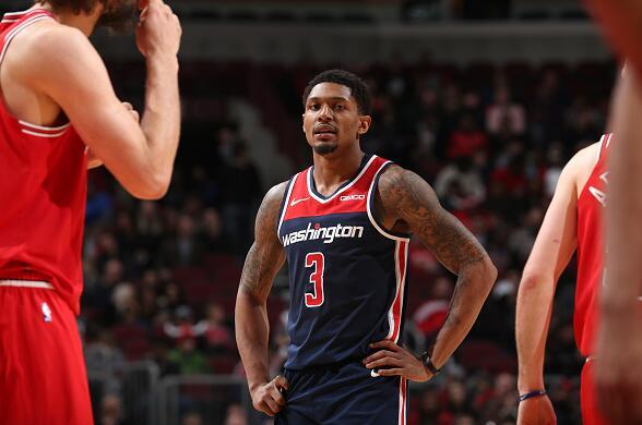 马威过往的 马威过往的