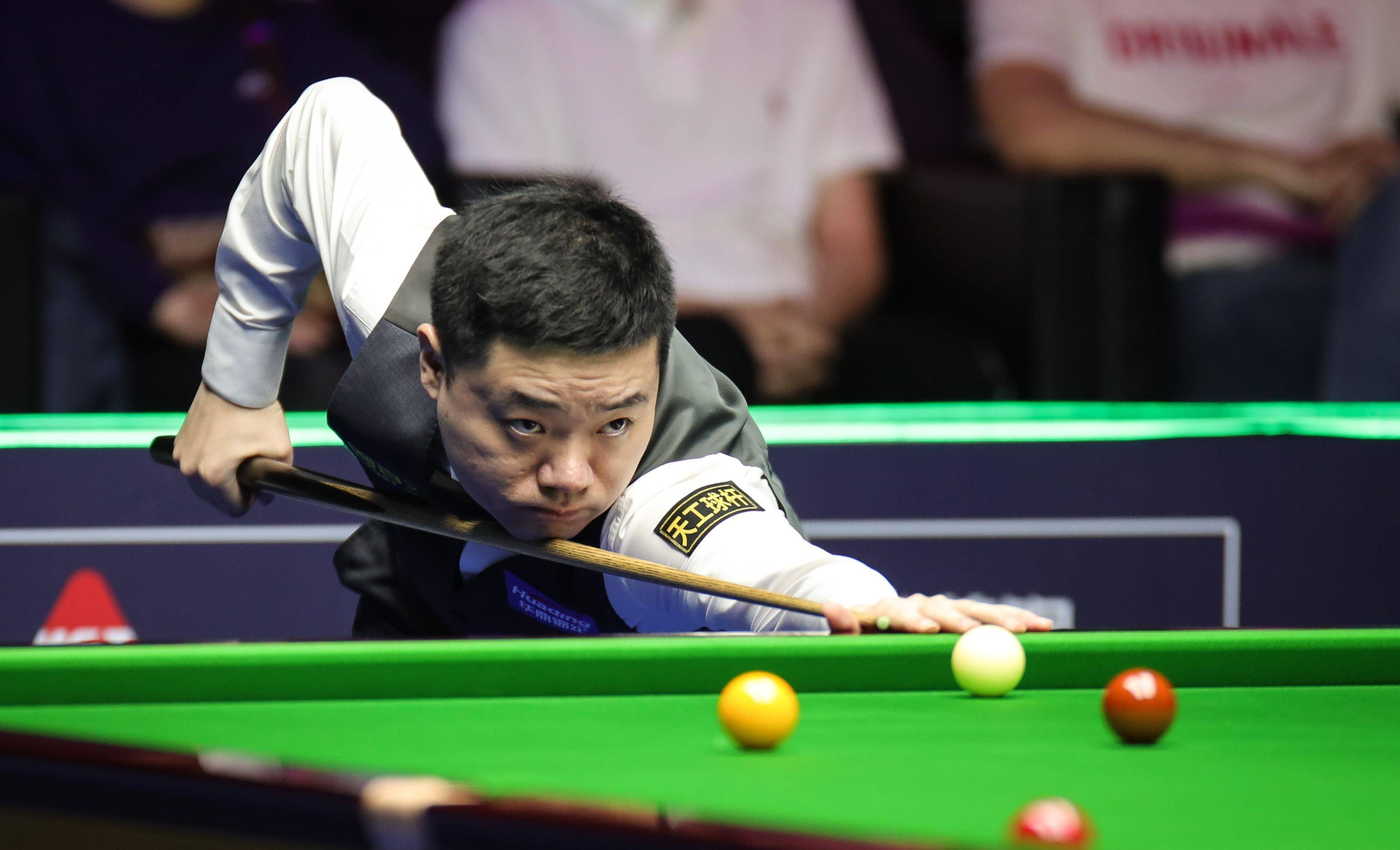 但考虑到球 但考虑到球